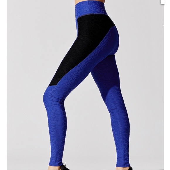 Twenty Montreal Connect 3D Swirl High Waist Full Length Compression Leggings - Picture 2 of 12